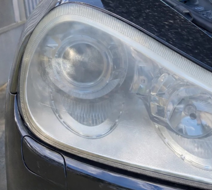 Phare avant rénovation